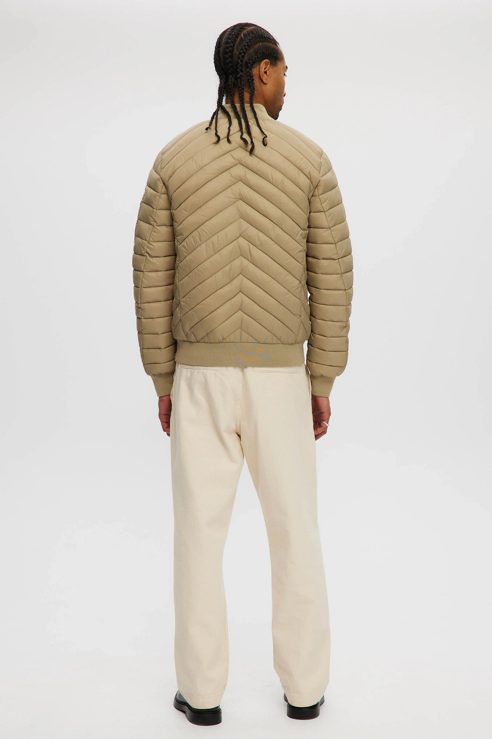 Alec - Image 3