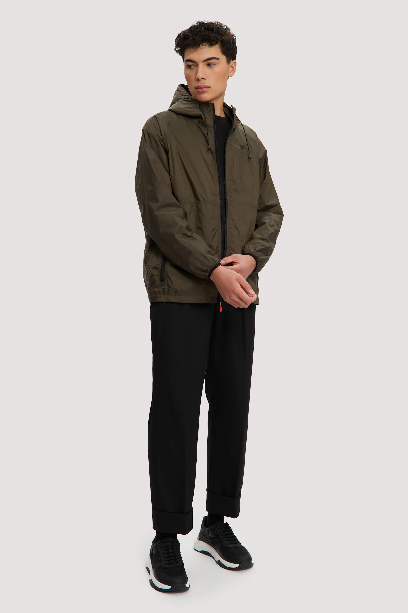 Maxim - Image 9